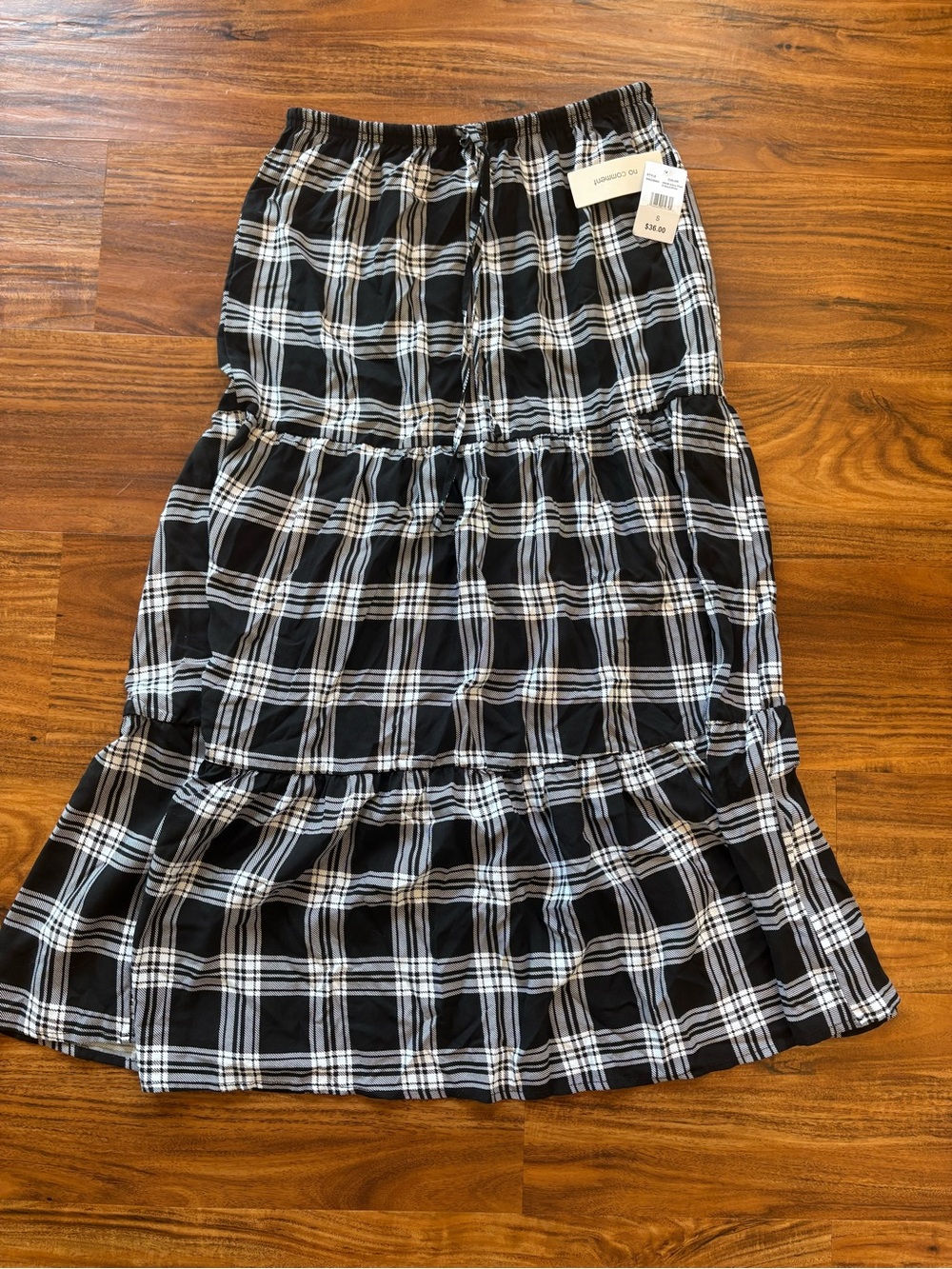 No Comment Black and White Plaid Maxi Skirt Size Small NWT